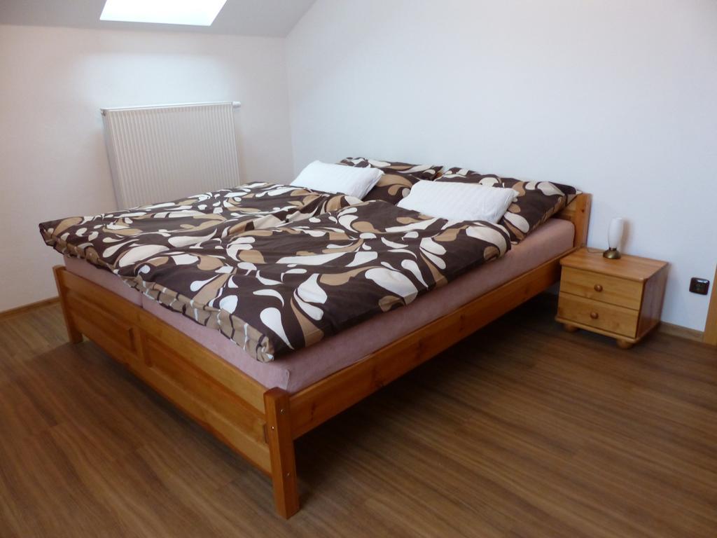 Haus Tolstejn Apartment Jiretin pod Jedlovou Ngoại thất bức ảnh