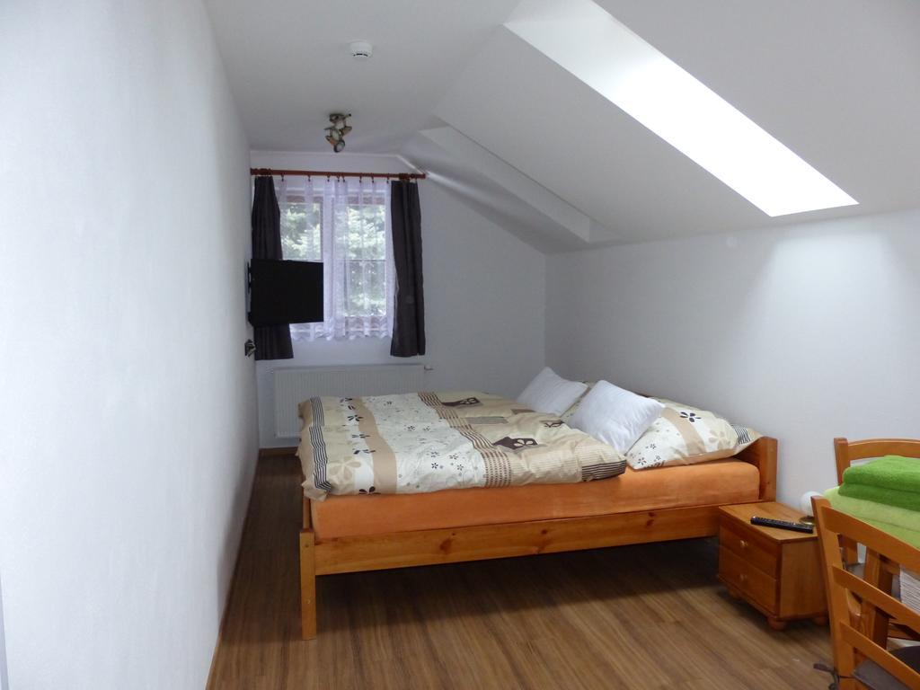 Haus Tolstejn Apartment Jiretin pod Jedlovou Ngoại thất bức ảnh